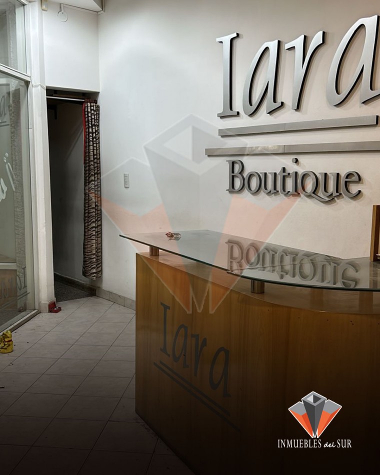 VENTA 4 LOCALES COMERCIALES