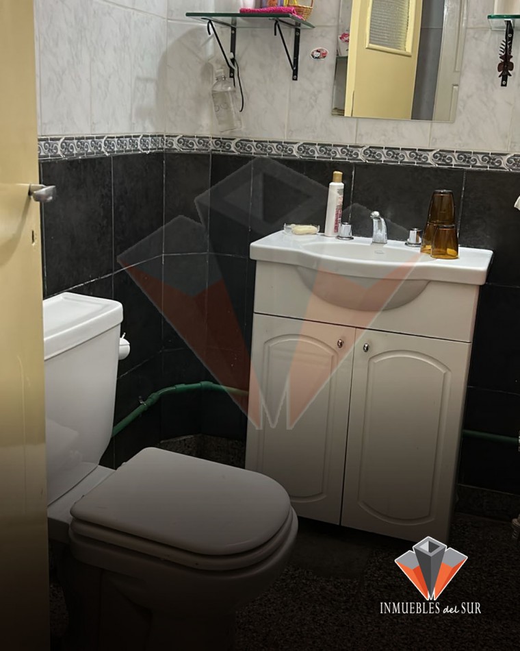 VENTA 4 LOCALES COMERCIALES