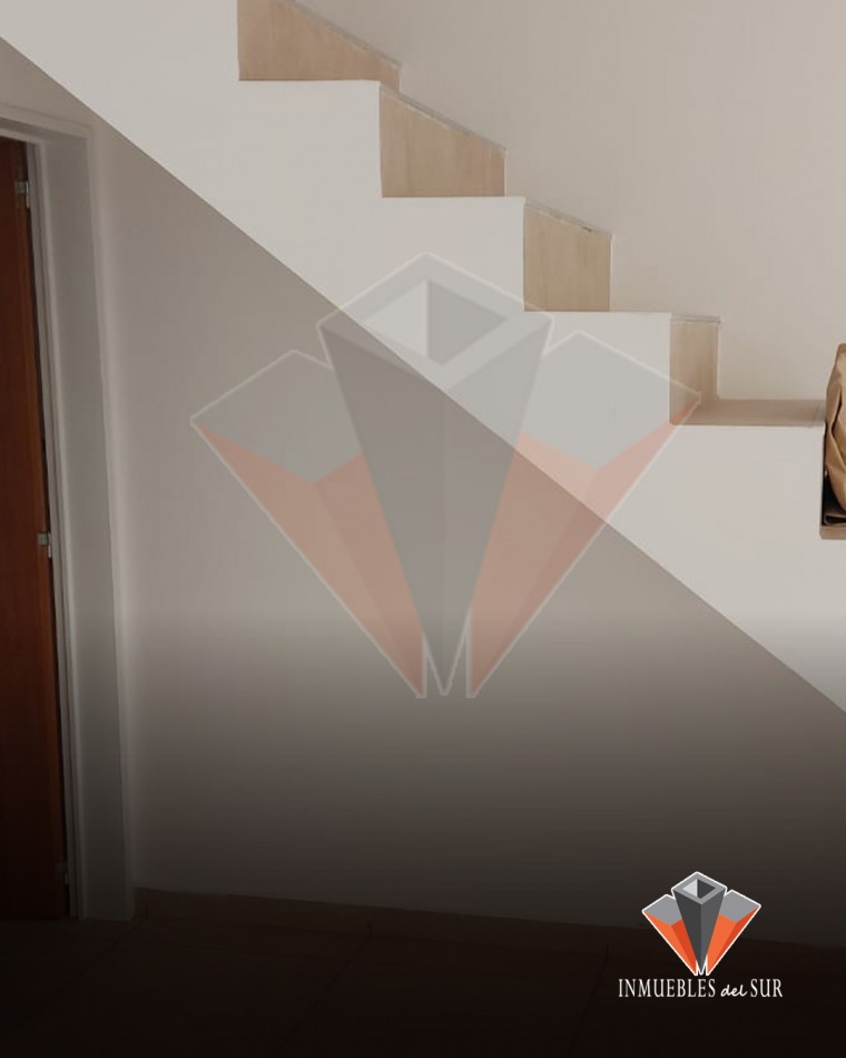 VENTA DUPLEX EN POZO 